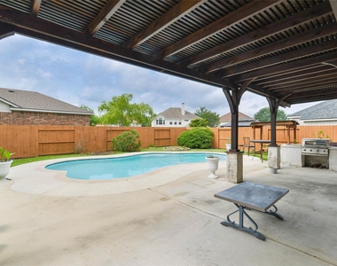 15707 Sandisfield Lane - Photo Thumbnail 2