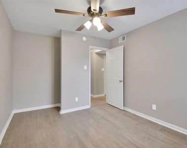 1300 Baker Ave Avenue - Photo Thumbnail 7