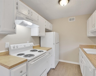 1300 Baker Ave Avenue - Photo Thumbnail 2