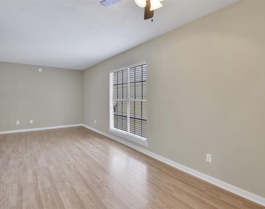 1300 Baker Ave Avenue - Photo Thumbnail 11