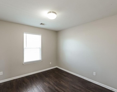 2622 Mesquite Ridge Drive - Photo Thumbnail 13