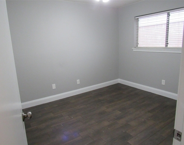 22710 Leedstown Lane - Photo Thumbnail 18