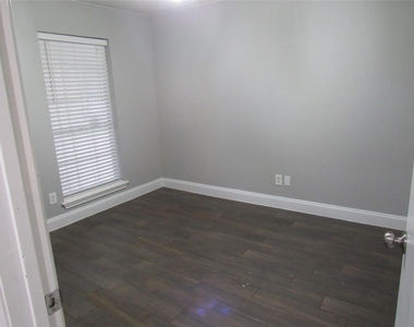 22710 Leedstown Lane - Photo Thumbnail 17