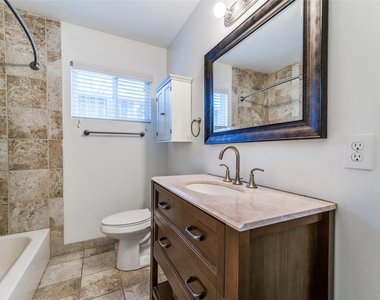 4502 Brookwoods Drive - Photo Thumbnail 18
