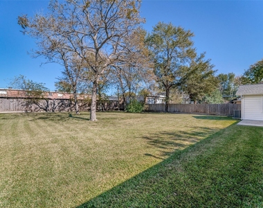 4502 Brookwoods Drive - Photo Thumbnail 22