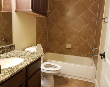 5927 Bristol Path Lane - Photo Thumbnail 19