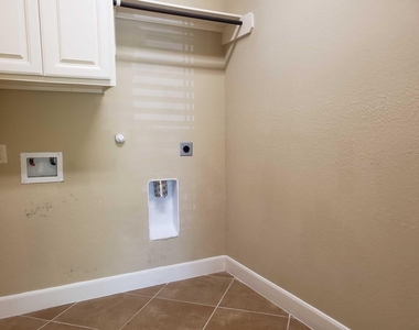 5927 Bristol Path Lane - Photo Thumbnail 25