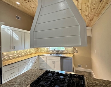 680 Mockingbird Hills - Photo Thumbnail 8