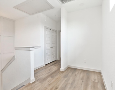 7924 Booker Street - Photo Thumbnail 13
