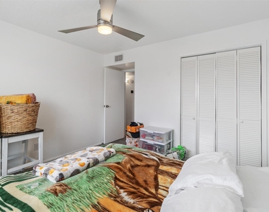 7600 Emmett F Lowry Expressway - Photo Thumbnail 16