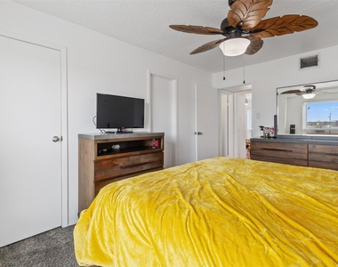 7600 Emmett F Lowry Expressway - Photo Thumbnail 12