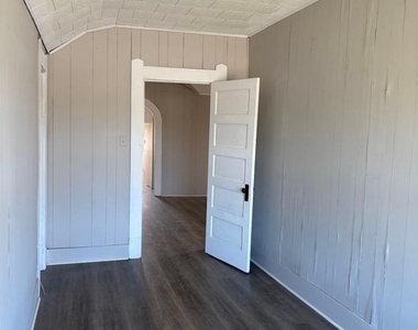 931 9th Avenue - Photo Thumbnail 5