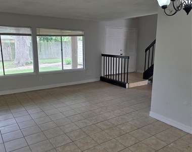 10343 Huntington Place Drive - Photo Thumbnail 17