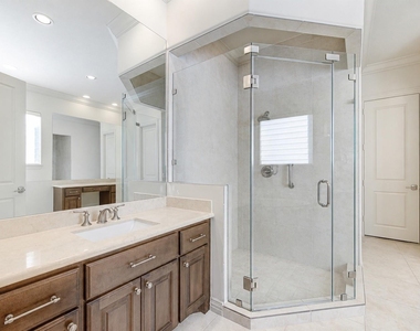 2422 Camden Creek Lane - Photo Thumbnail 22