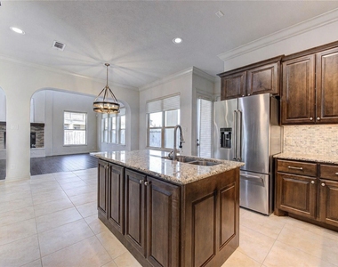 2422 Camden Creek Lane - Photo Thumbnail 5