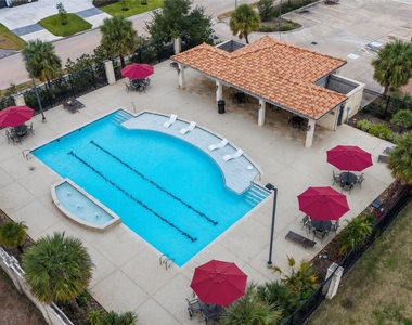 2422 Camden Creek Lane - Photo Thumbnail 34