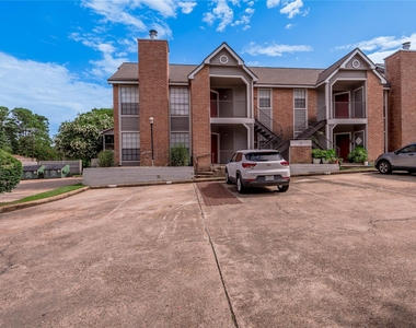 2402 Sycamore Avenue - Photo Thumbnail 1