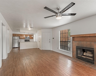 2402 Sycamore Avenue - Photo Thumbnail 5