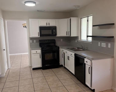 9035 Rippling Fields Drive - Photo Thumbnail 39