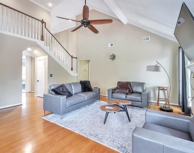 6303 Carissa Court - Photo Thumbnail 8