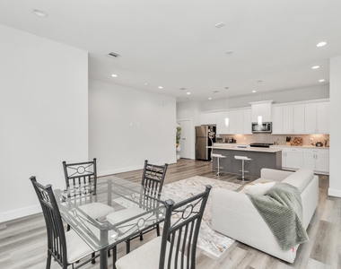 3360 Pinemont Drive - Photo Thumbnail 7