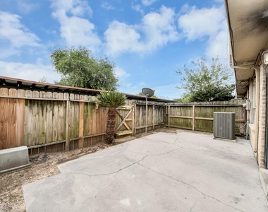 15534 Weldon Drive - Photo Thumbnail 39