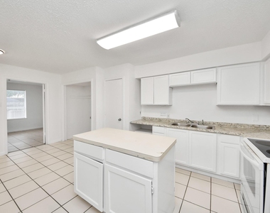 15534 Weldon Drive - Photo Thumbnail 12