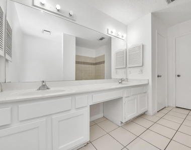 15534 Weldon Drive - Photo Thumbnail 26
