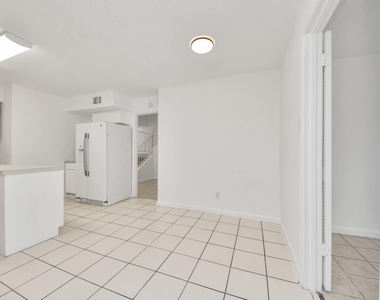 15534 Weldon Drive - Photo Thumbnail 13