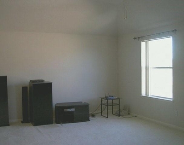 11126 Camino Oaks Drive - Photo Thumbnail 5