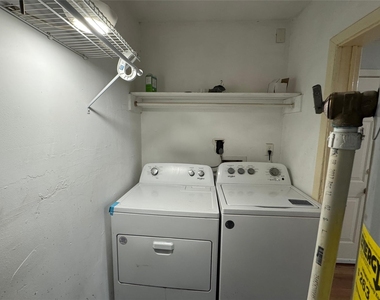 5122 Windemere Street - Photo Thumbnail 10