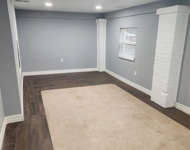 1311 Carlisle Street - Photo Thumbnail 32