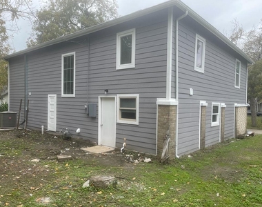 1311 Carlisle Street - Photo Thumbnail 38