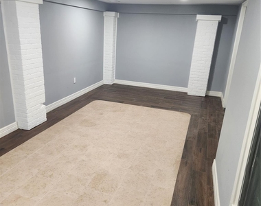 1311 Carlisle Street - Photo Thumbnail 31