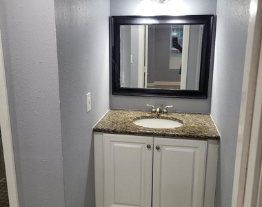 1311 Carlisle Street - Photo Thumbnail 34