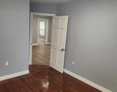 1311 Carlisle Street - Photo Thumbnail 21