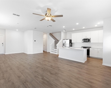 8112 Dartmoor Street - Photo Thumbnail 1