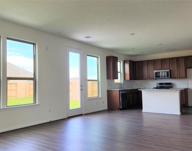 1235 Bryman Drive - Photo Thumbnail 1