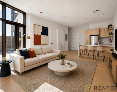 960 Franklin Avenue - Photo Thumbnail 2