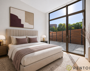 960 Franklin Avenue - Photo Thumbnail 4