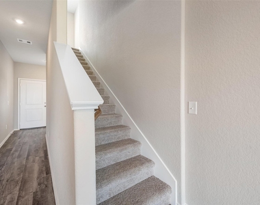 21803 Colonial Meadow Creek Trail - Photo Thumbnail 3
