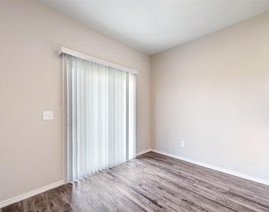 21803 Colonial Meadow Creek Trail - Photo Thumbnail 8