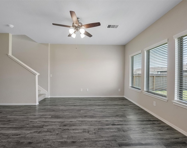 21803 Colonial Meadow Creek Trail - Photo Thumbnail 4