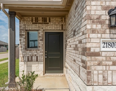 21803 Colonial Meadow Creek Trail - Photo Thumbnail 1