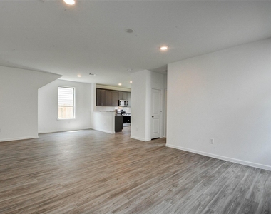 16642 Teak Mantle Road - Photo Thumbnail 7