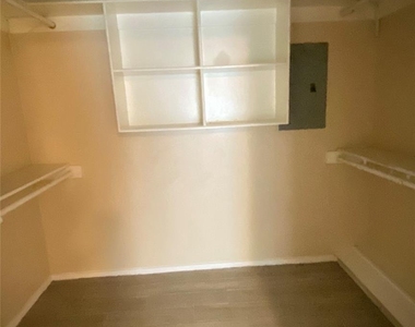 4714 N Cashel Circle - Photo Thumbnail 10