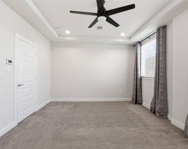 3024 Charline Avenue - Photo Thumbnail 24