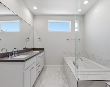 3024 Charline Avenue - Photo Thumbnail 28