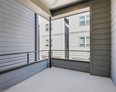 3024 Charline Avenue - Photo Thumbnail 32