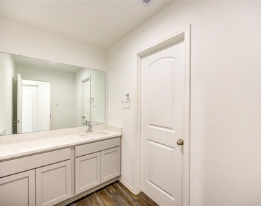 5406 Castlebury Meadows Drive - Photo Thumbnail 28